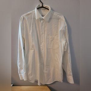 White dress shirt